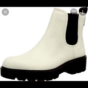 Brand new size 9 Markstrum White UGG boot.